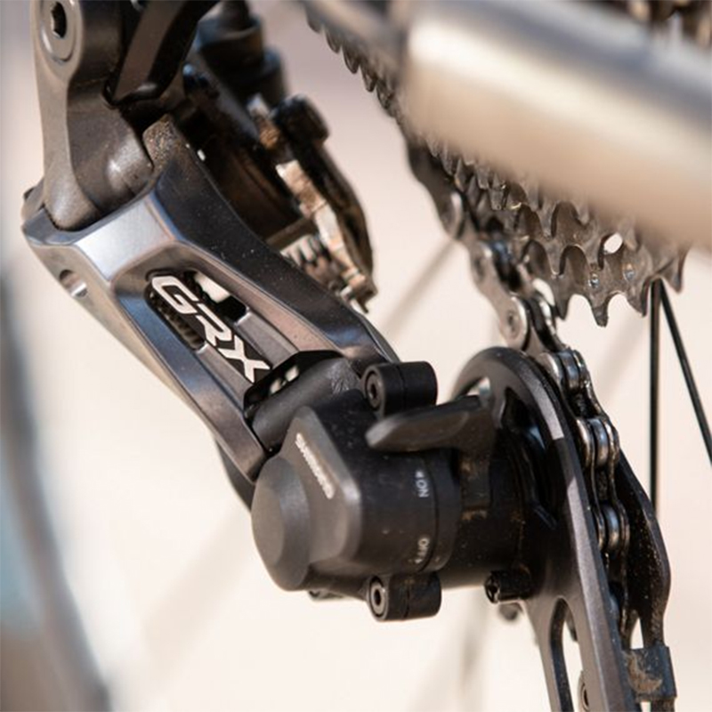شيمانو ديرايليور مع ضرس منخفض  - مراجعة Rear Derailleur Shadow وسعره