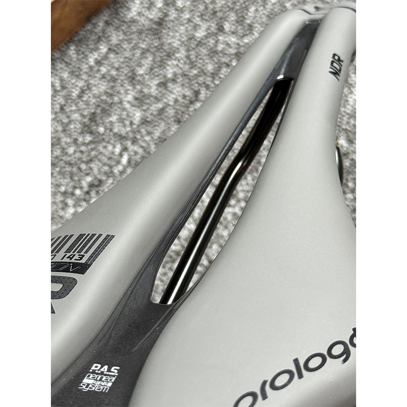 مقعد دراجة جبلية قصير من برولو - مراجعة Mtb Saddle Lightweight وسعره